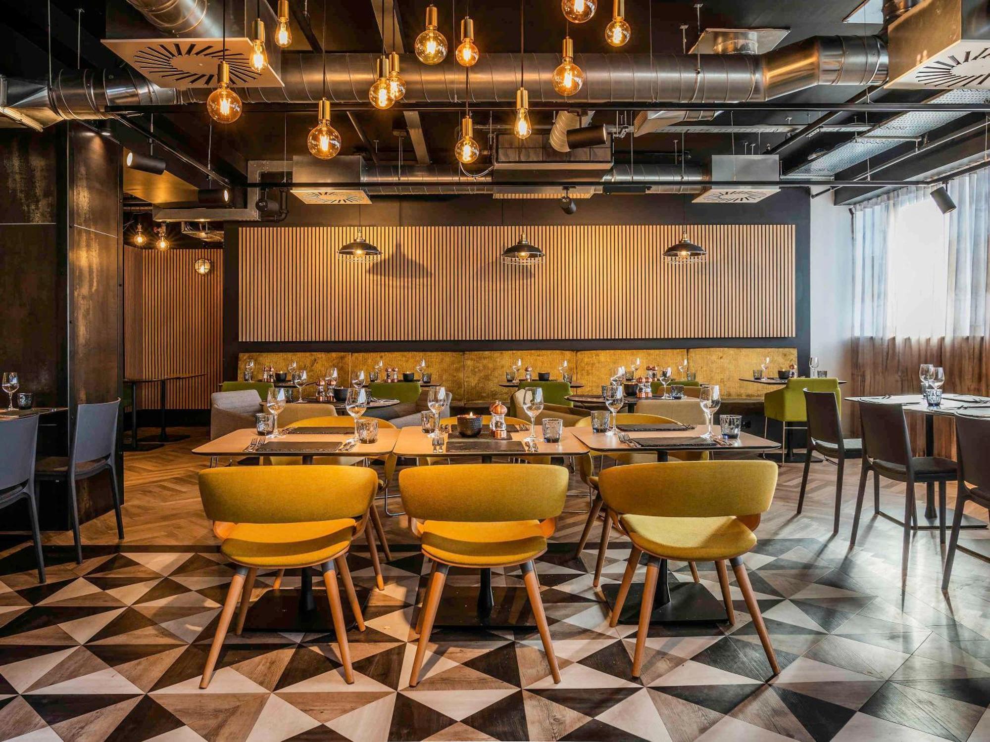 Mercure Newport エクステリア 写真