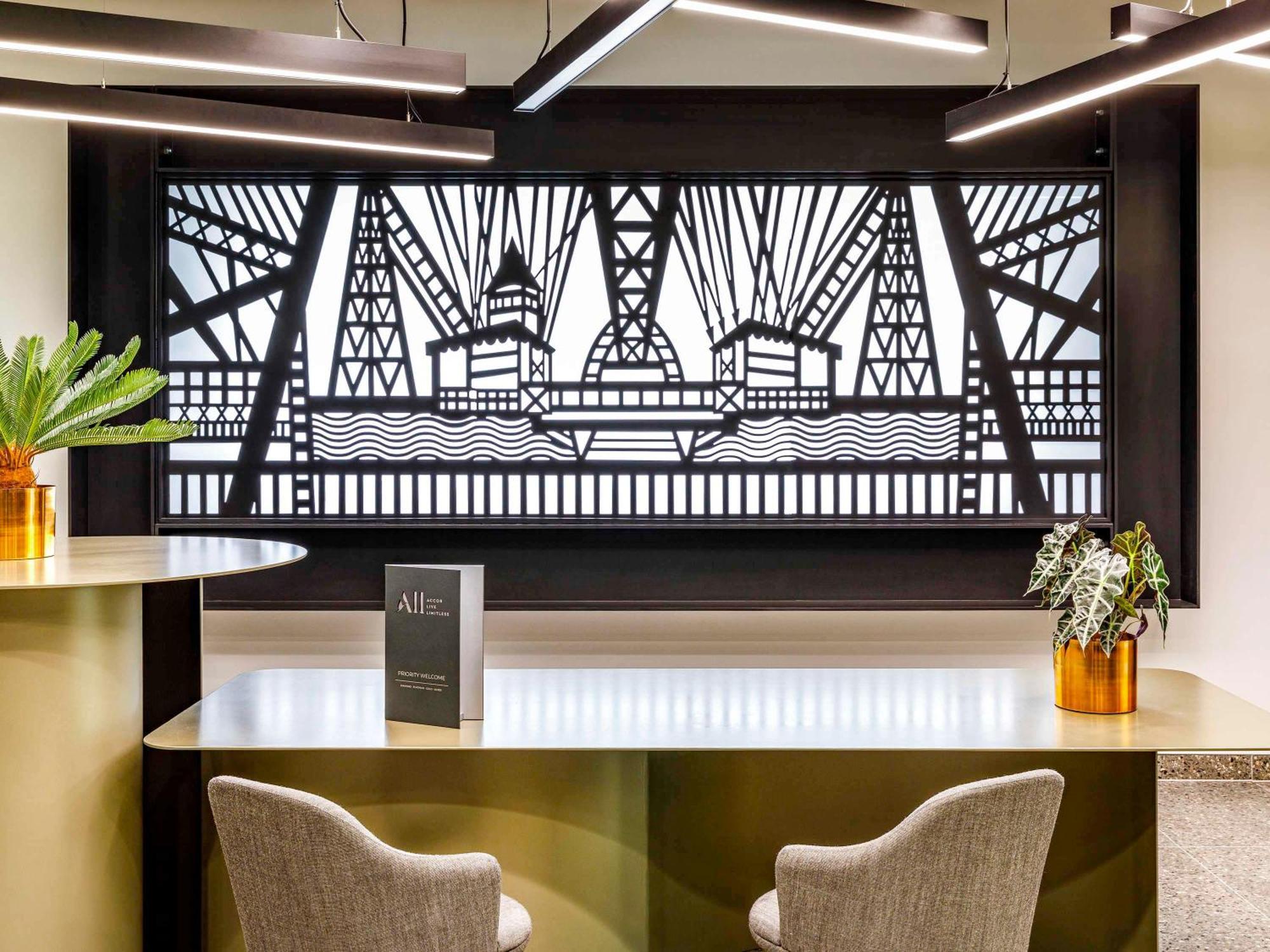 Mercure Newport エクステリア 写真