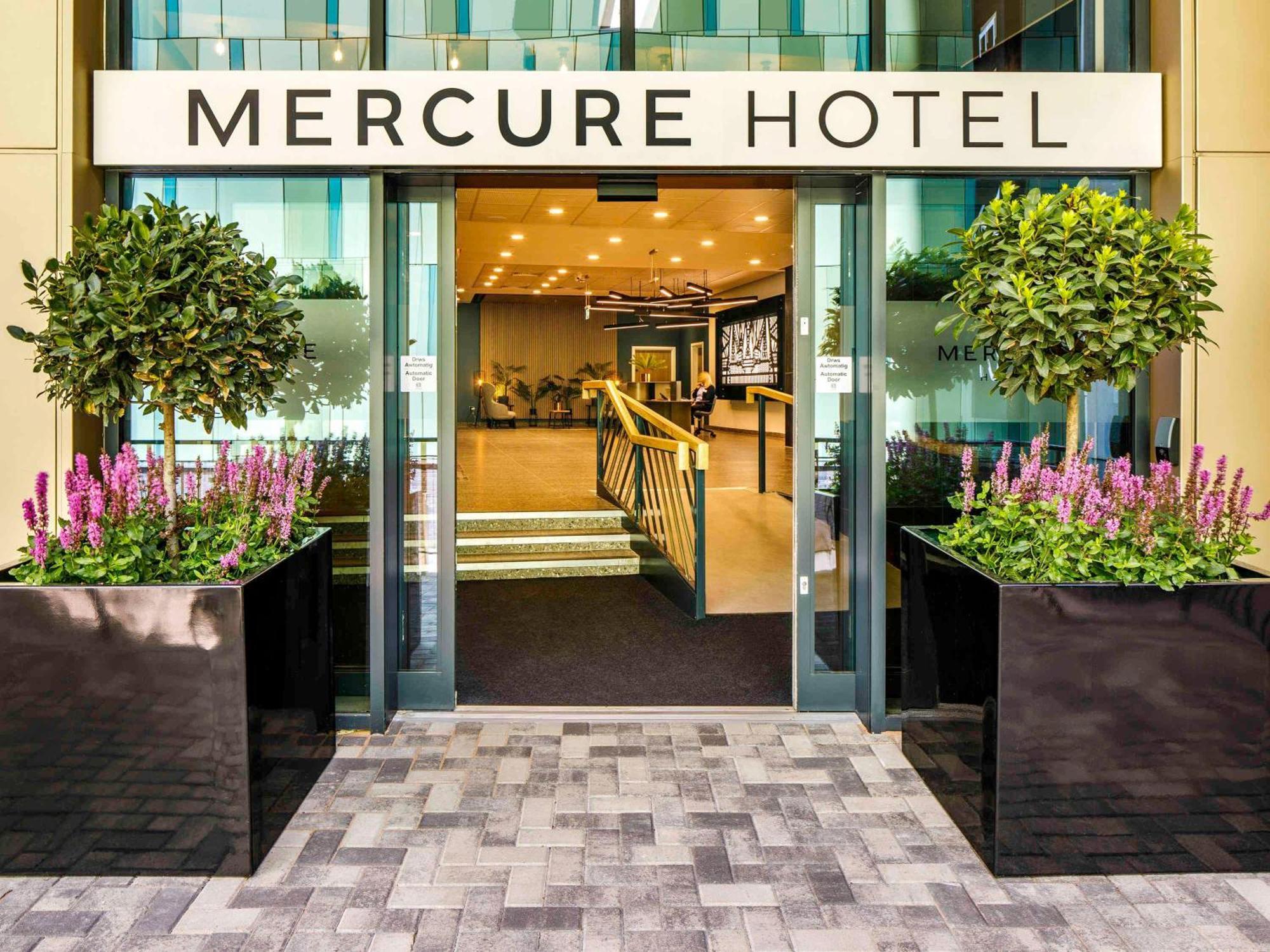 ホテル Mercure Newport エクステリア 写真