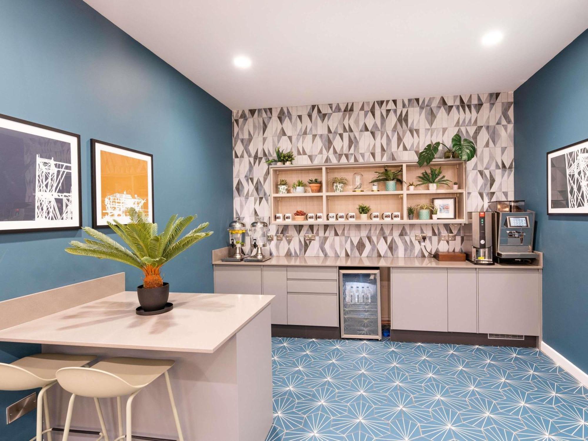 Mercure Newport エクステリア 写真